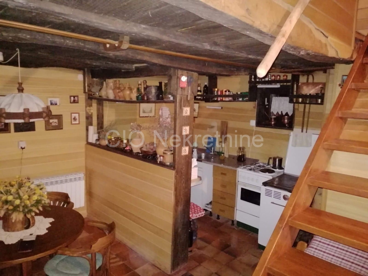 Dom Na predaj - Splitsko-dalmatinska Lovreć - foto 1/11