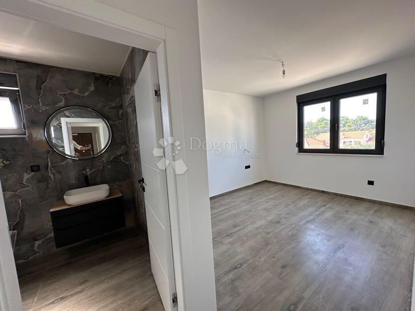 Flat For sale - ZADARSKA VIR