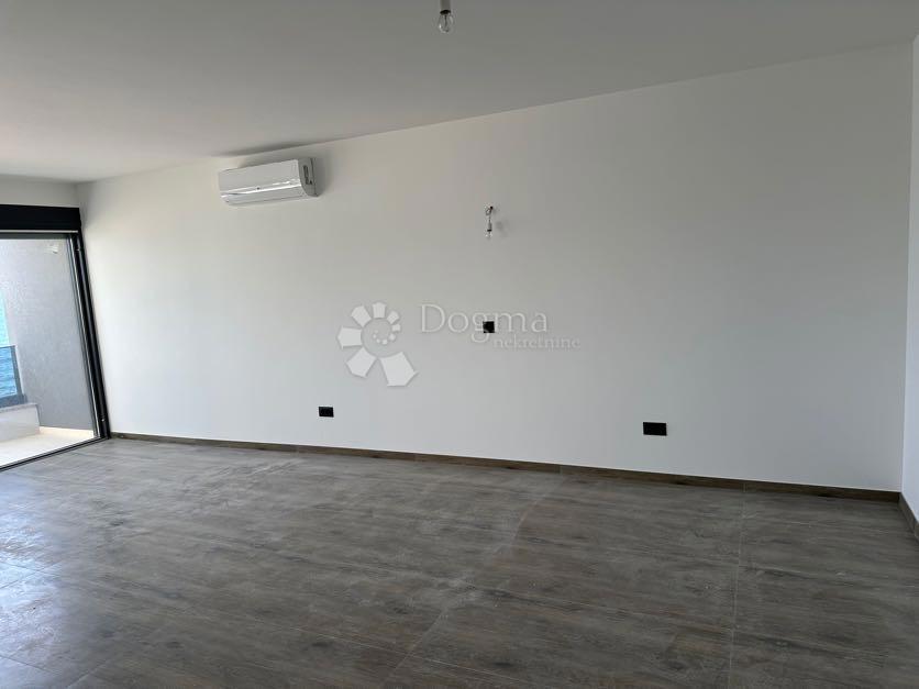 Flat For sale - ZADARSKA VIR