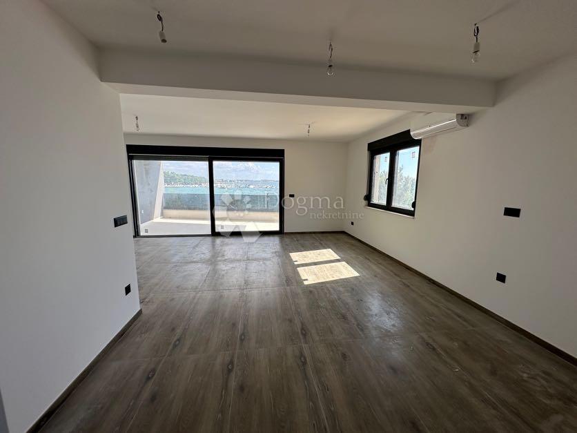 Flat For sale - ZADARSKA VIR