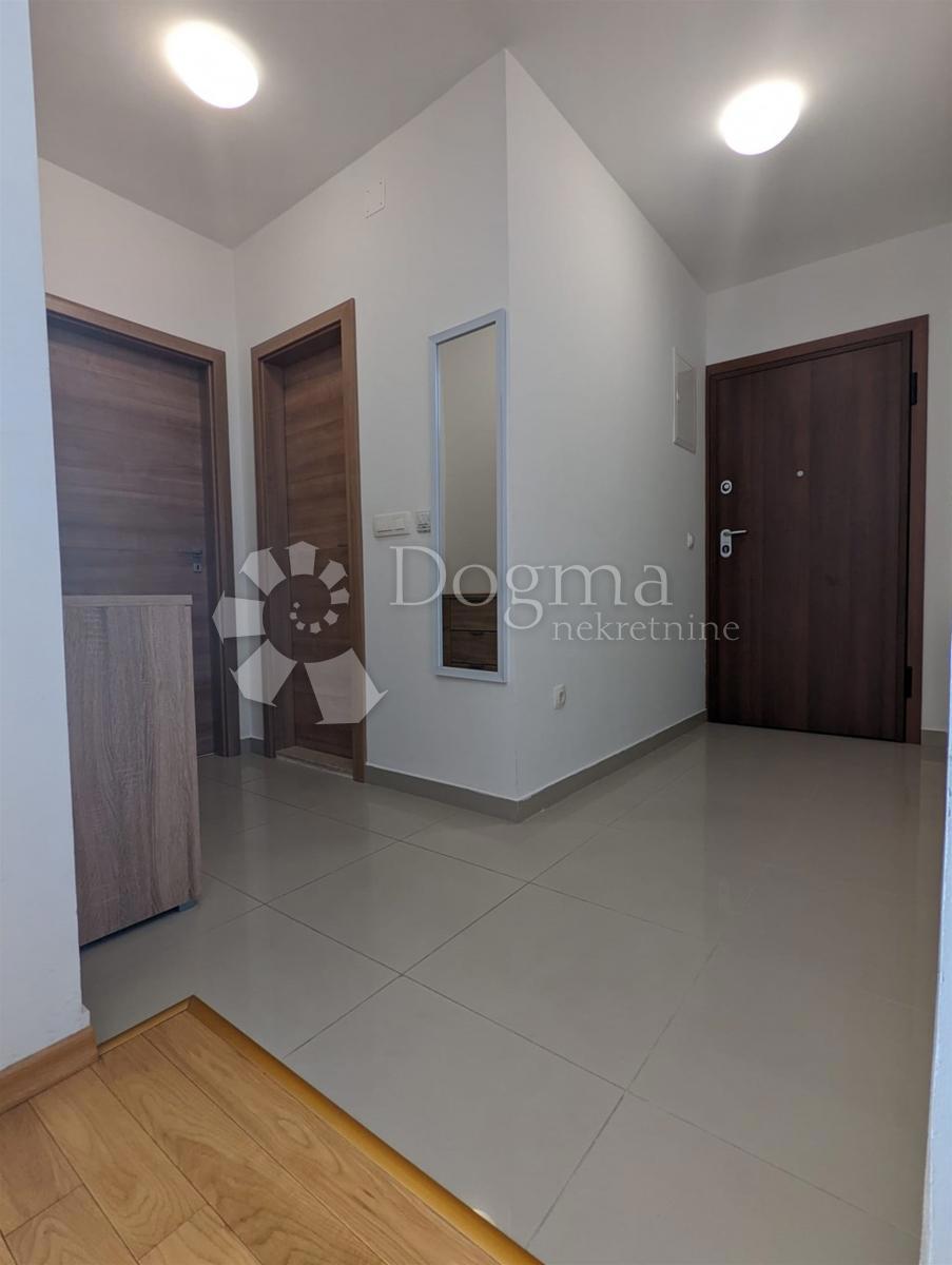 Apartment Zu verkaufen - SPLITSKO-DALMATINSKA MAKARSKA