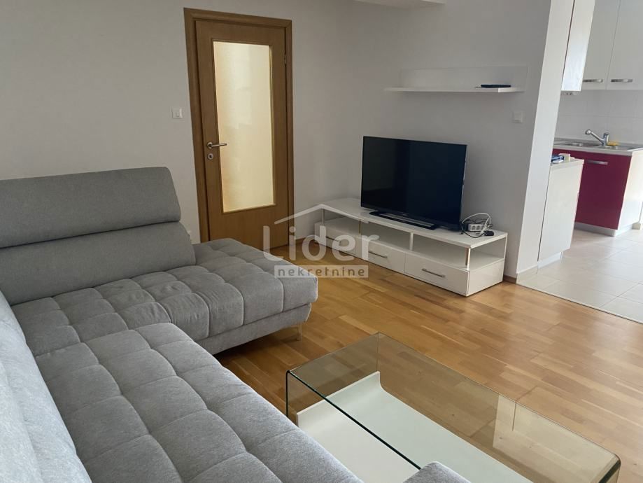 Flat For rent - PRIMORSKO-GORANSKA RIJEKA