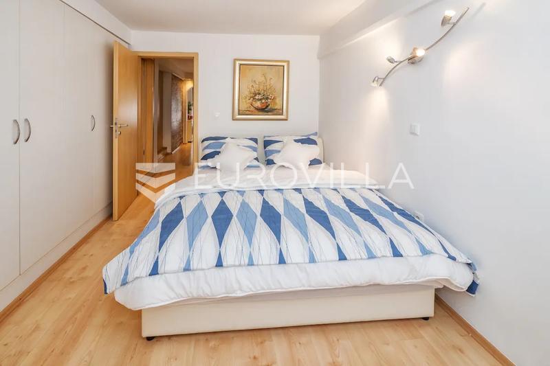 Apartment Zu verkaufen - SPLITSKO-DALMATINSKA SPLIT