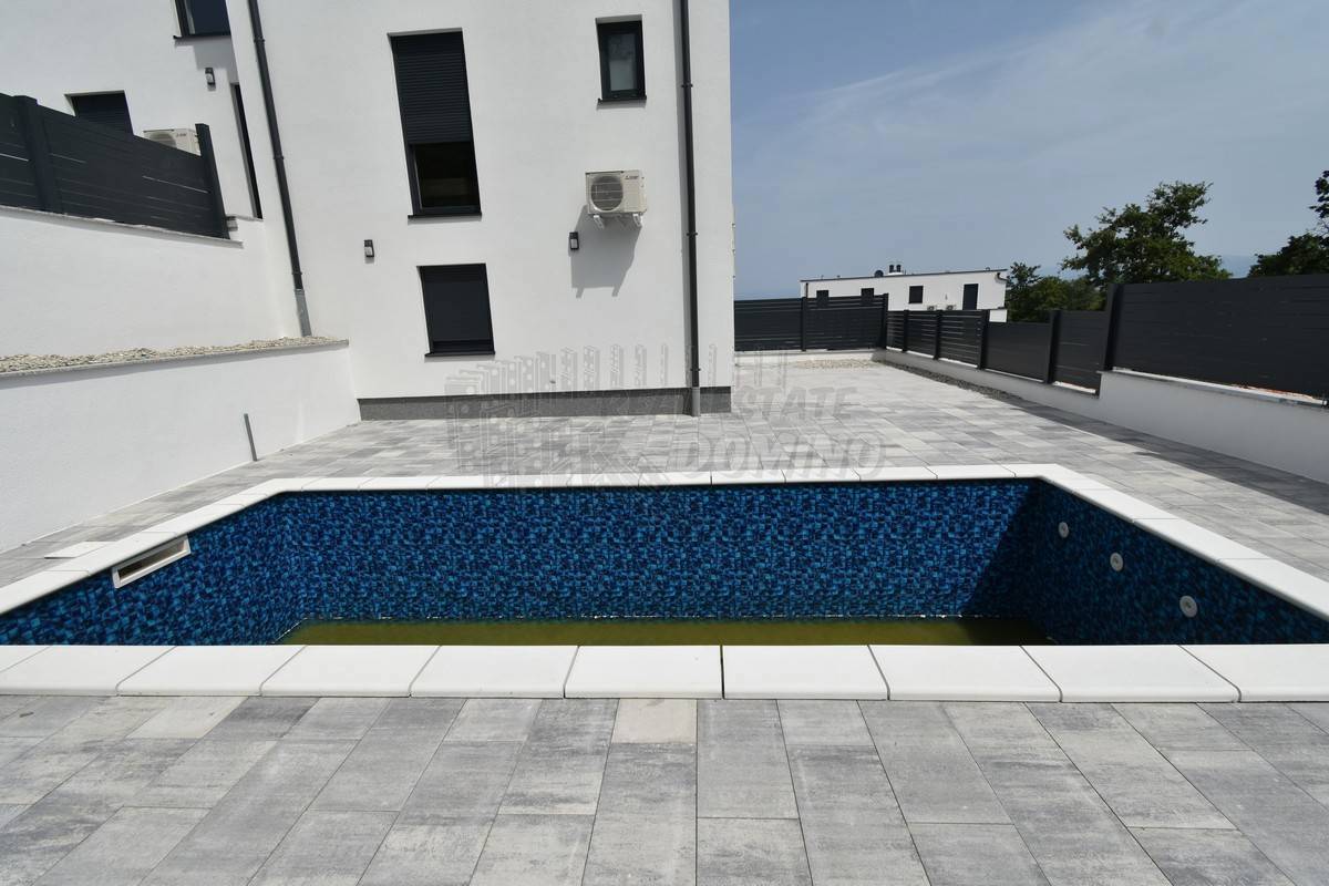 Flat For sale - PRIMORSKO-GORANSKA KRK