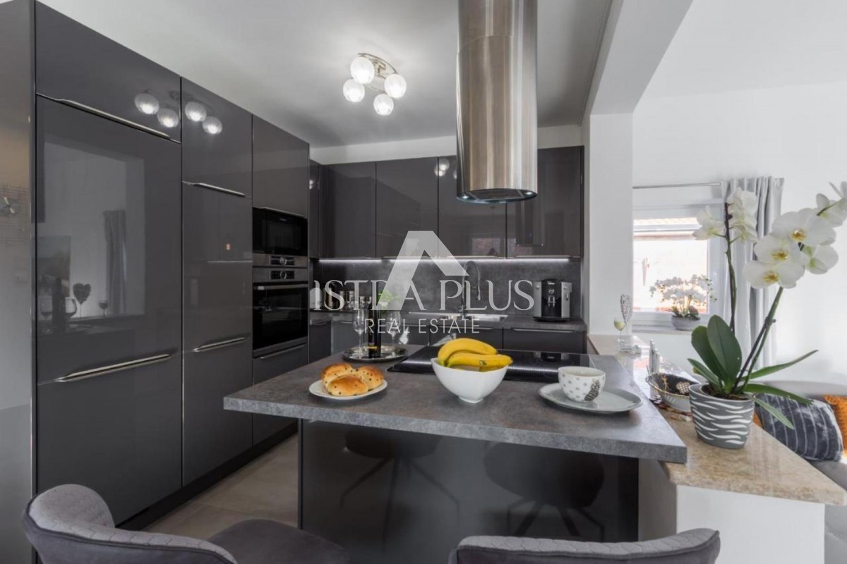 Haus Zu verkaufen - ISTARSKA POREČ