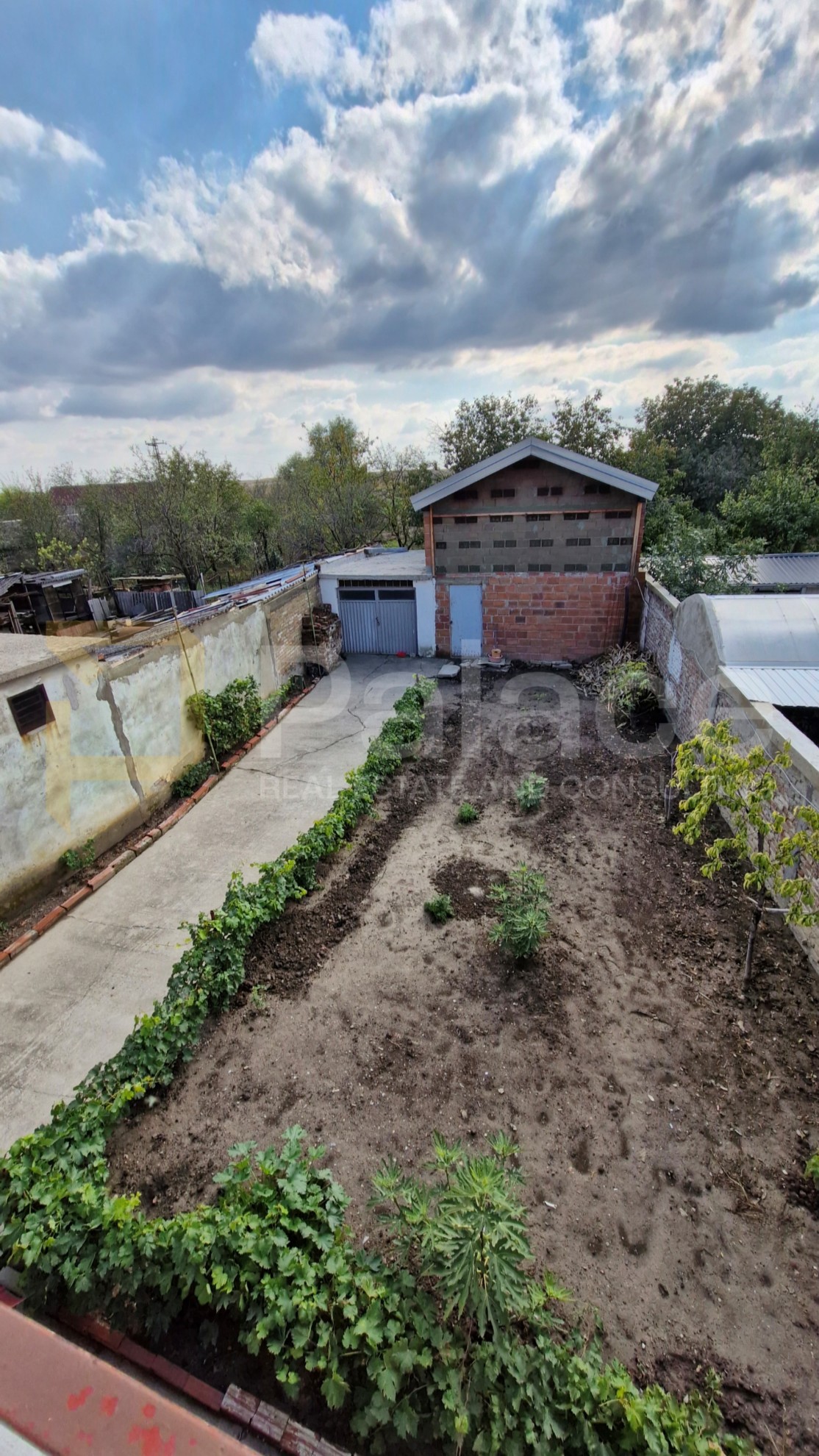 Maison À louer - OSJEČKO-BARANJSKA OSIJEK