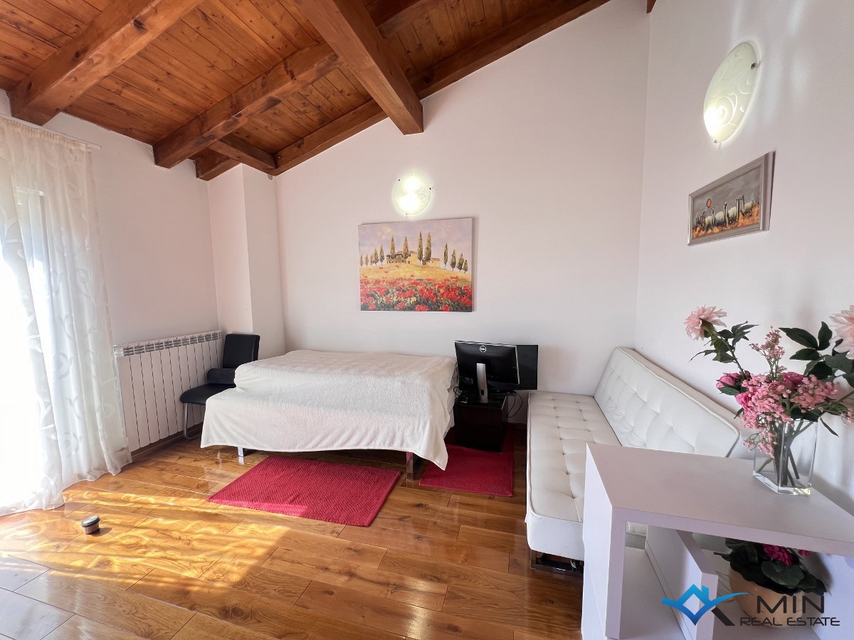 House For sale - ISTARSKA NOVIGRAD