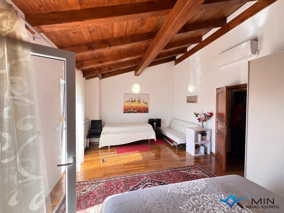 House For sale - ISTARSKA NOVIGRAD