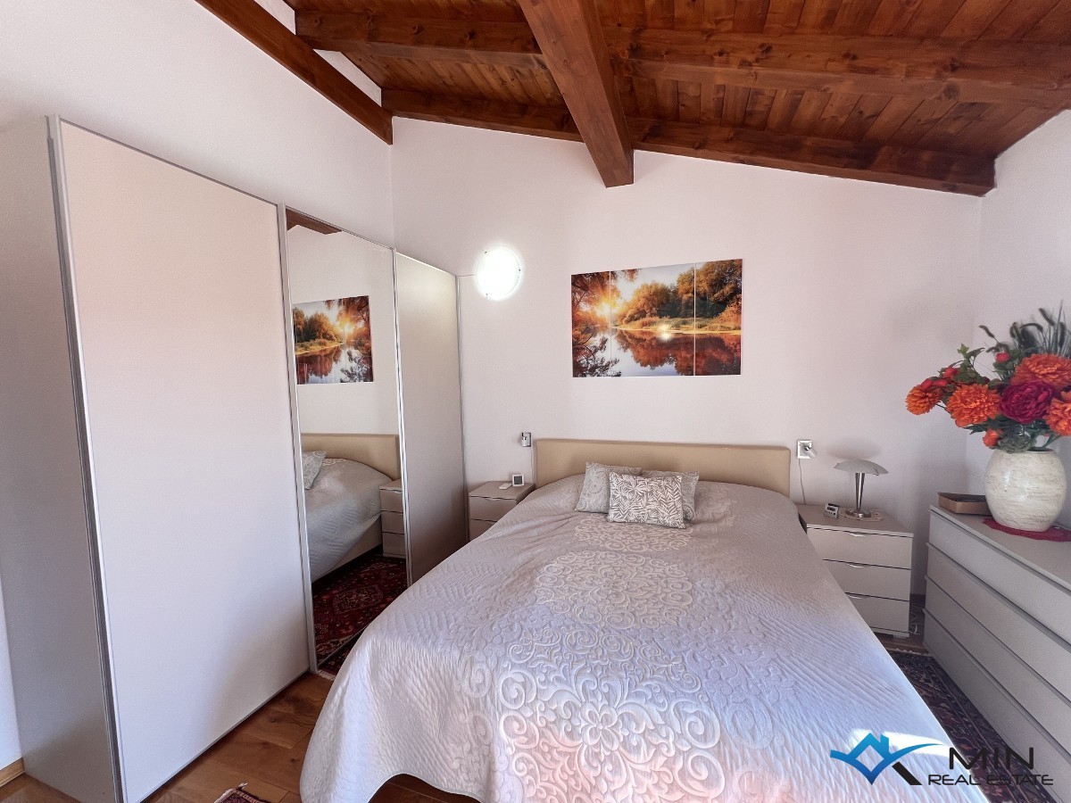 House For sale - ISTARSKA NOVIGRAD