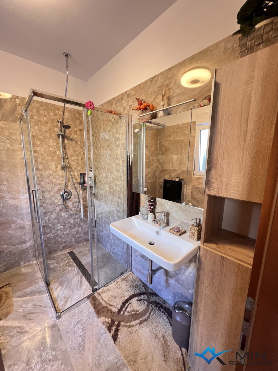 House For sale - ISTARSKA NOVIGRAD