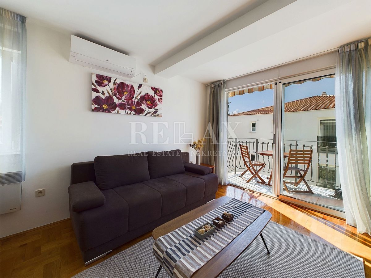 Apartma Na predaj - PRIMORSKO-GORANSKA CRIKVENICA
