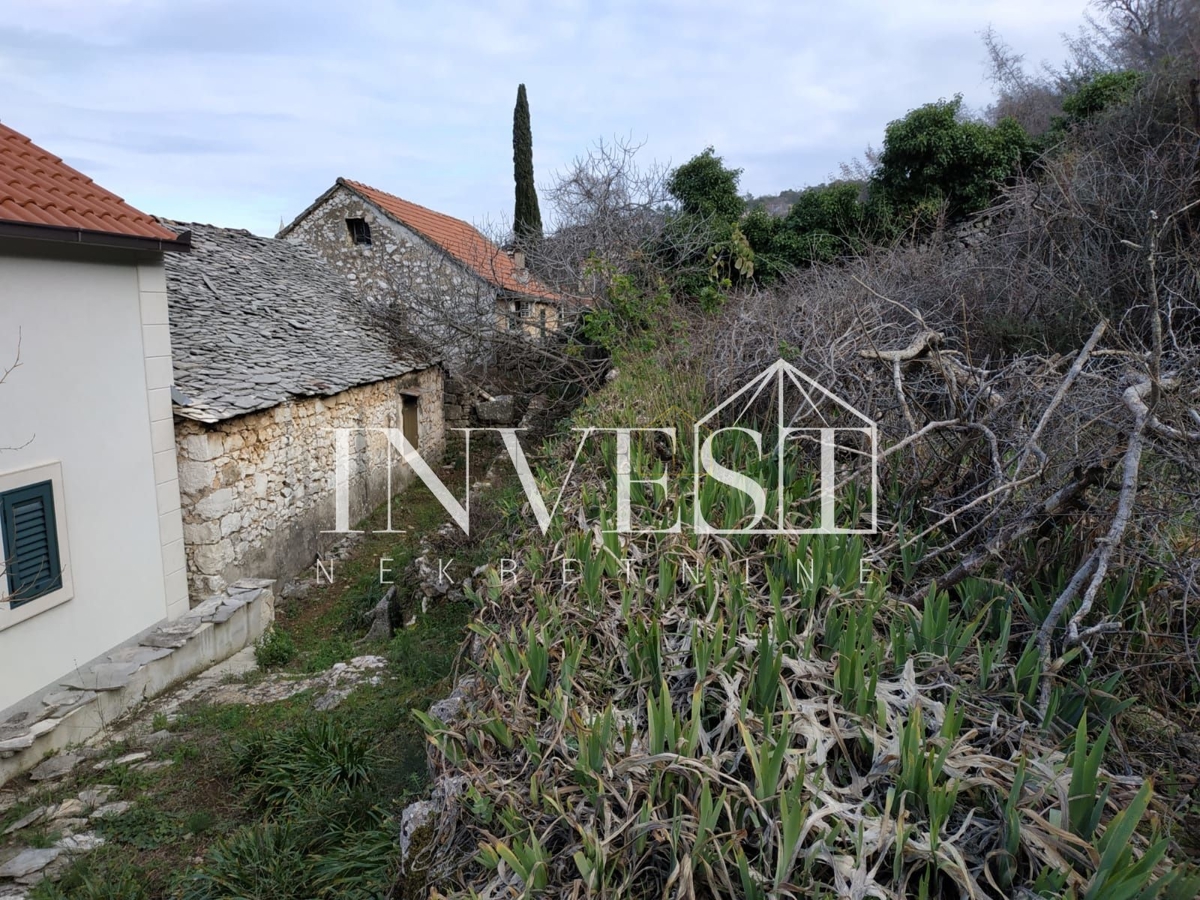 House For sale - SPLITSKO-DALMATINSKA BRAČ