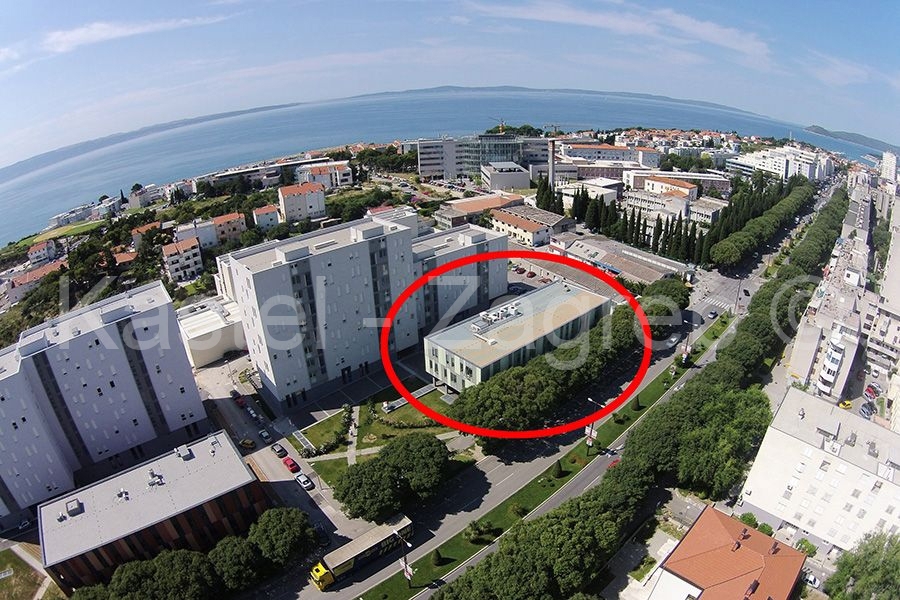 Business premises For rent - SPLITSKO-DALMATINSKA SPLIT