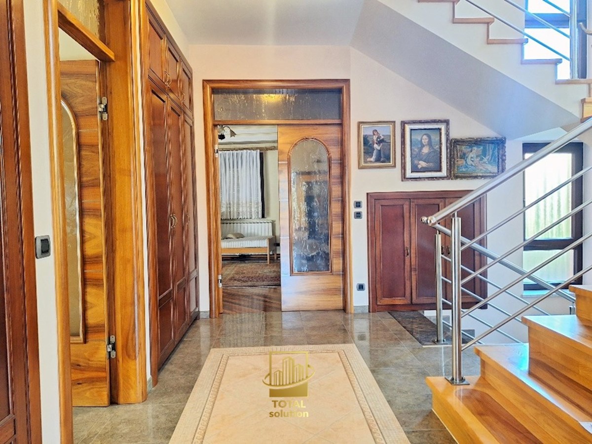 Maison À vendre - GRAD ZAGREB ZAGREB