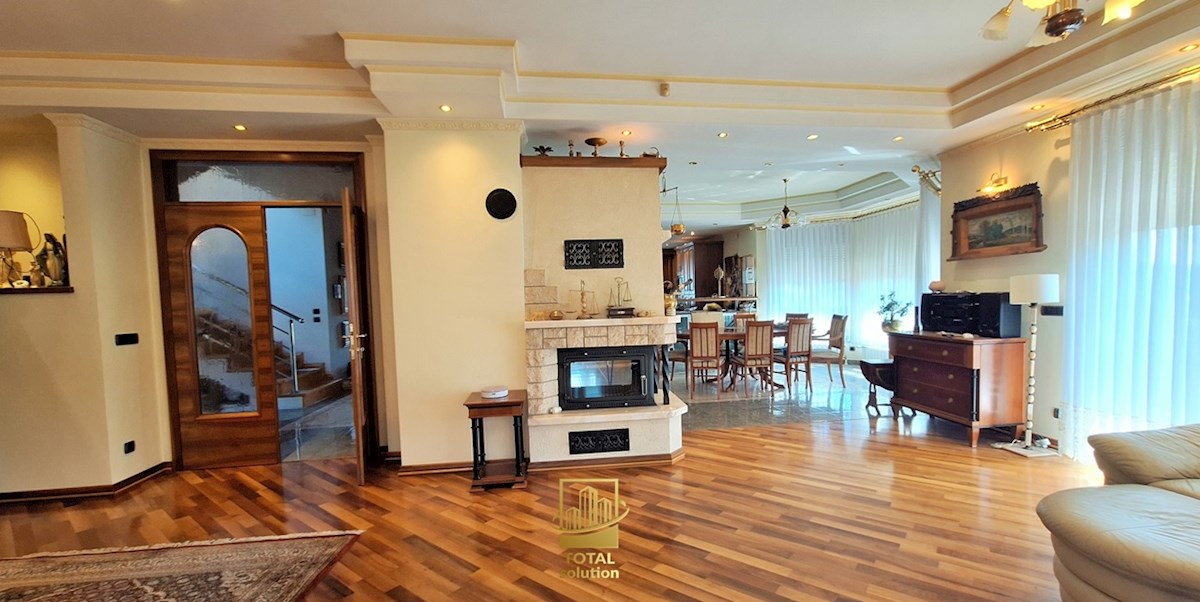 Maison À vendre - GRAD ZAGREB ZAGREB