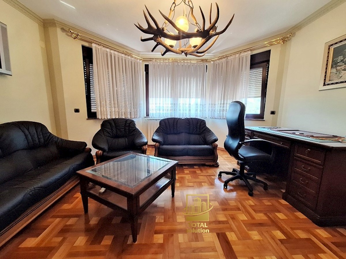 Maison À vendre - GRAD ZAGREB ZAGREB