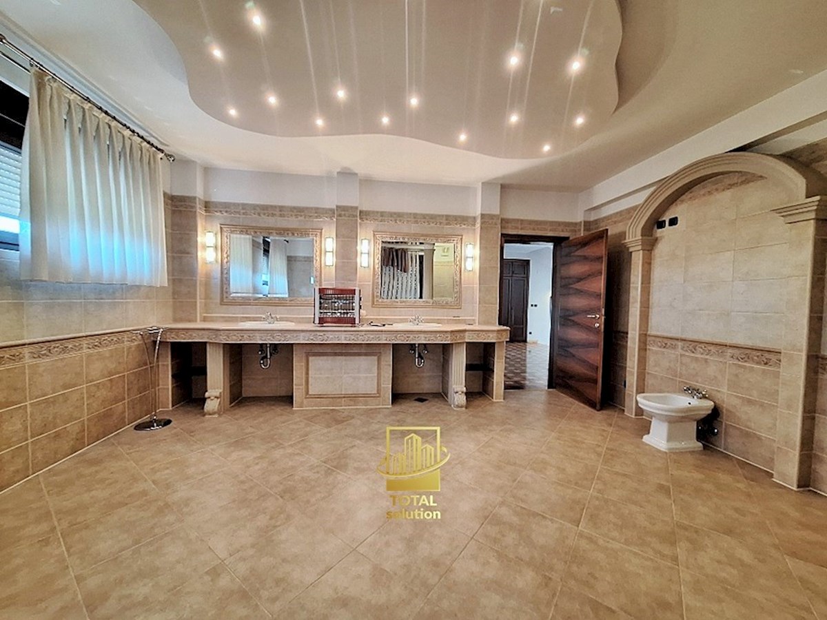 Maison À vendre - GRAD ZAGREB ZAGREB