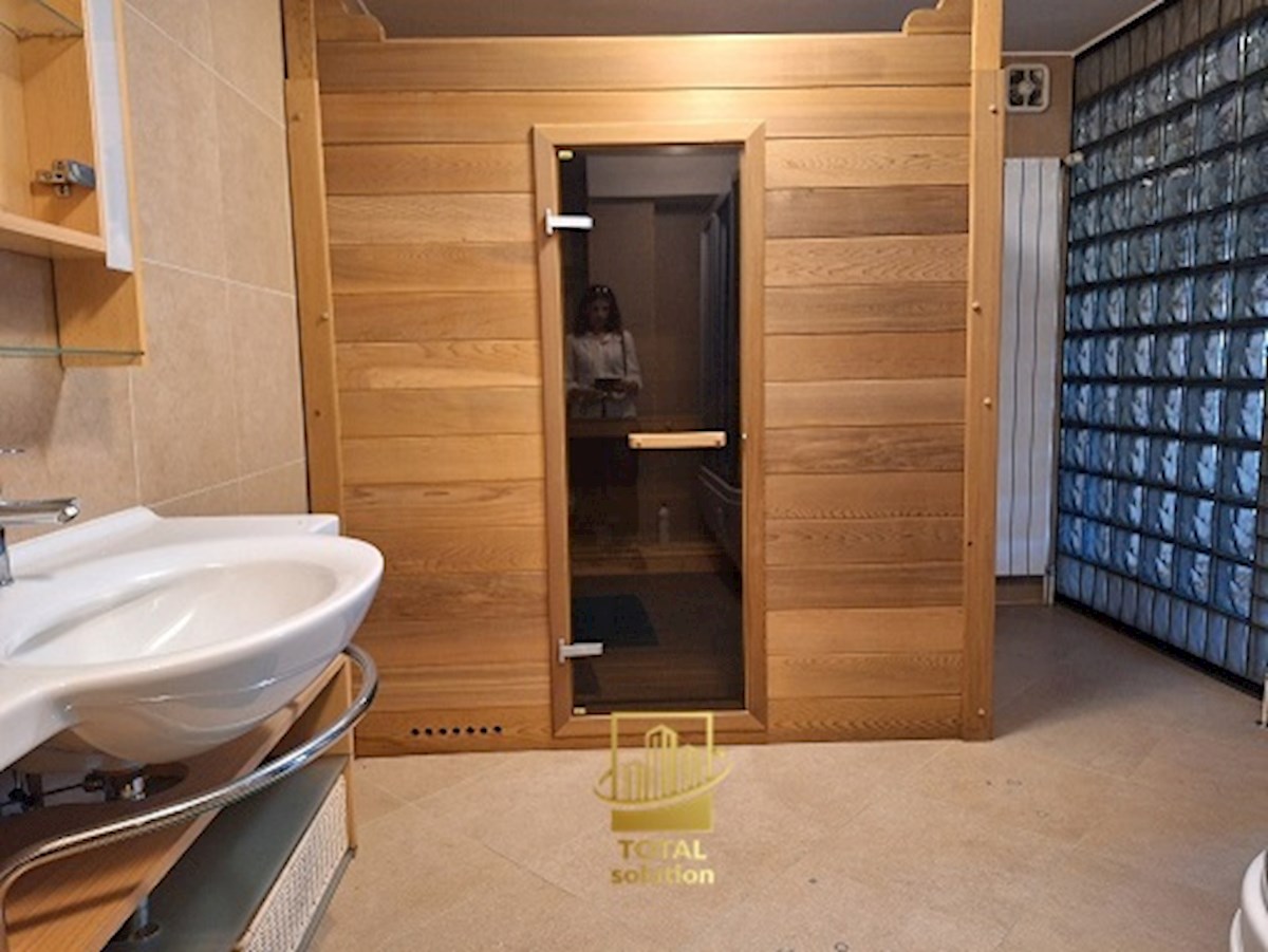Maison À vendre - GRAD ZAGREB ZAGREB
