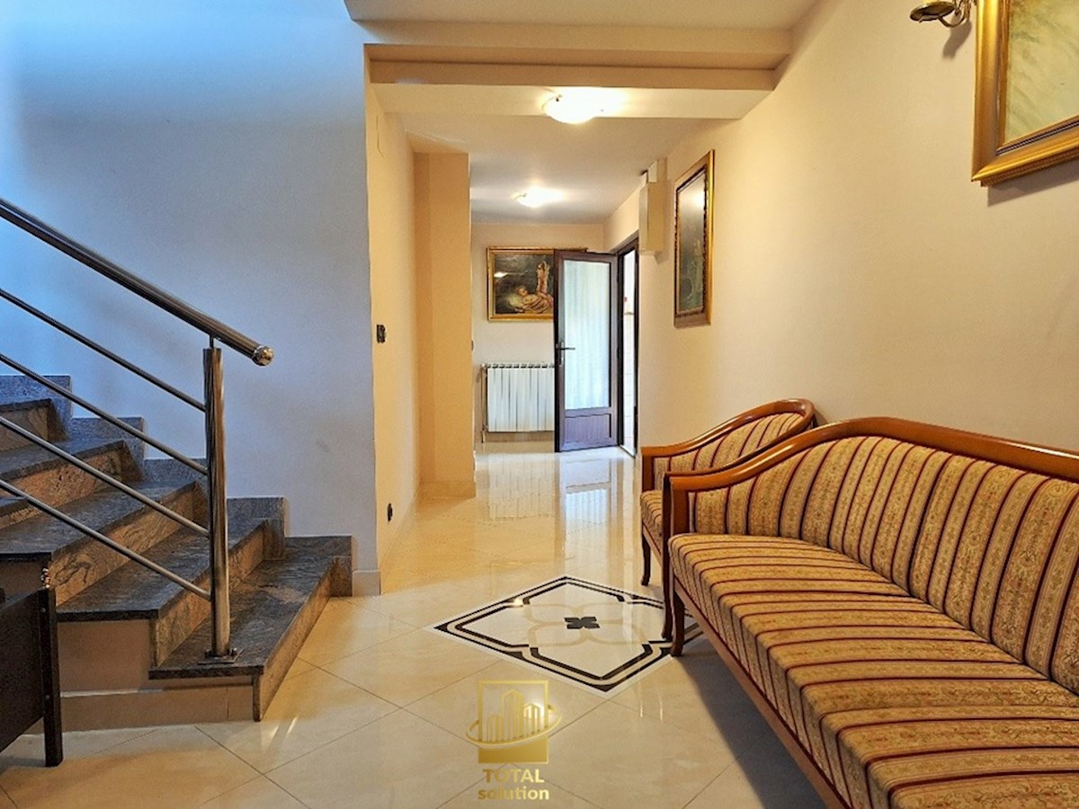 Maison À vendre - GRAD ZAGREB ZAGREB