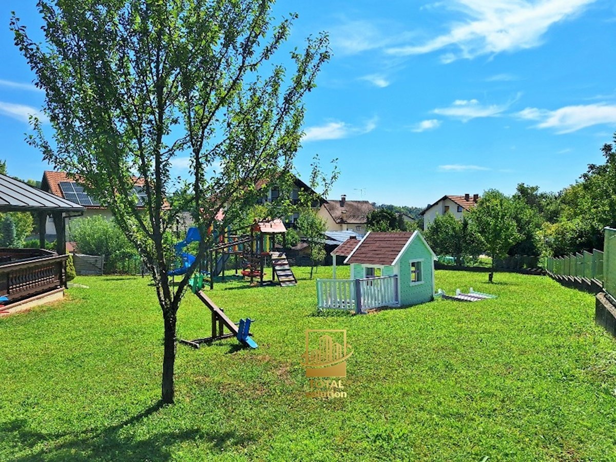 Maison À vendre - GRAD ZAGREB ZAGREB