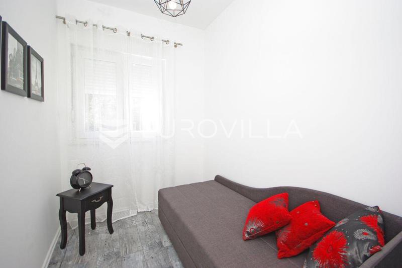 Flat For rent - SPLITSKO-DALMATINSKA SPLIT