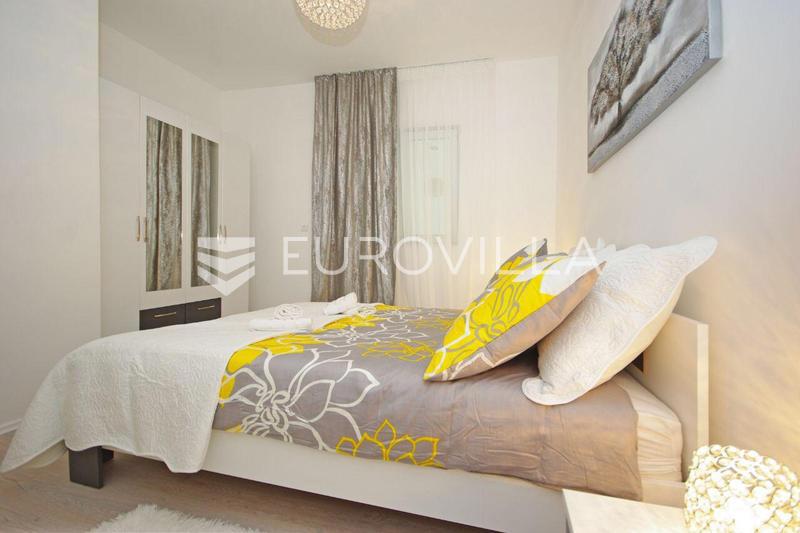 Flat For rent - SPLITSKO-DALMATINSKA SPLIT