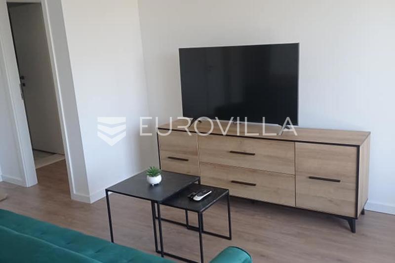 Apartma Za najem - SPLITSKO-DALMATINSKA KAŠTELA