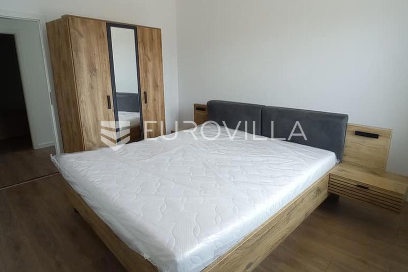 Apartma Za najem - SPLITSKO-DALMATINSKA KAŠTELA