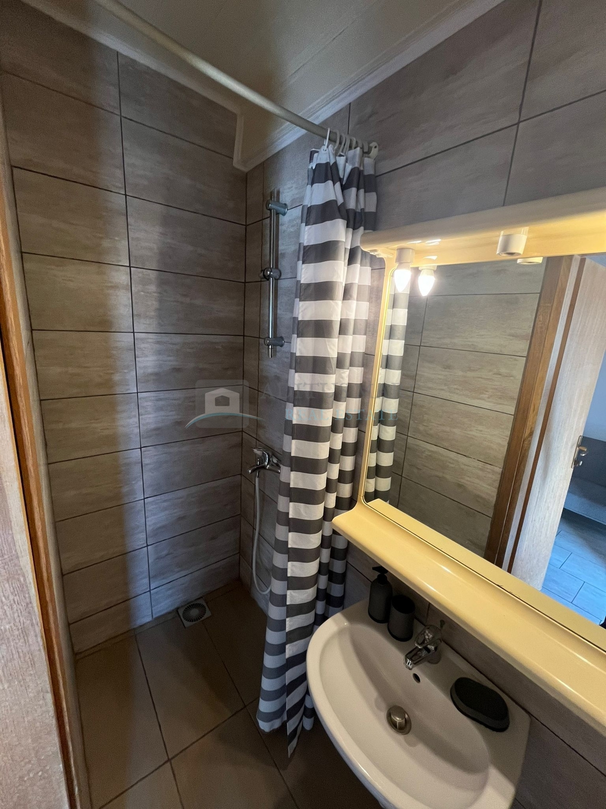 Flat For sale - šibensko-kninska Vodice - foto 5/6