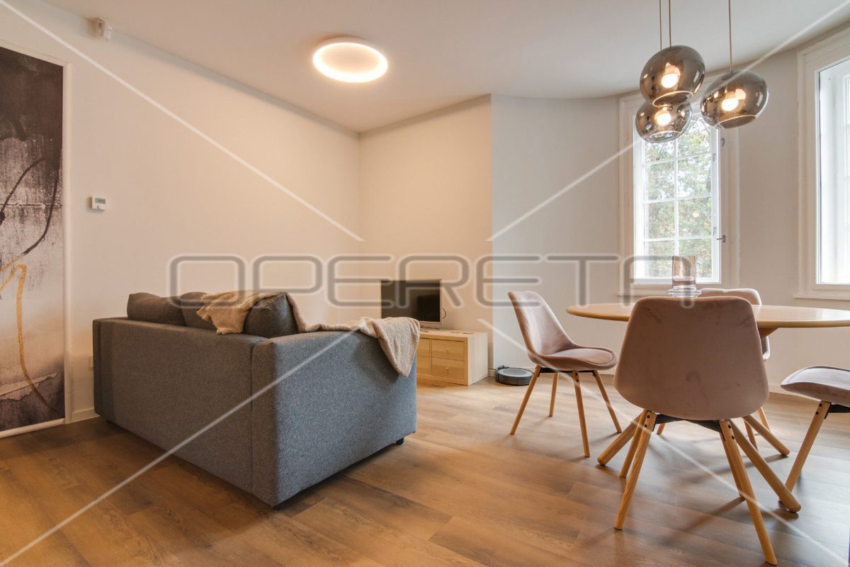 Appartement À louer - GRAD ZAGREB ZAGREB