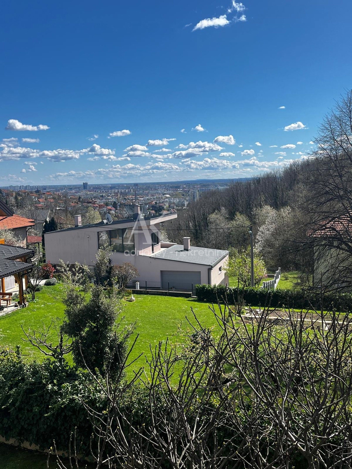 Maison À vendre - GRAD ZAGREB ZAGREB