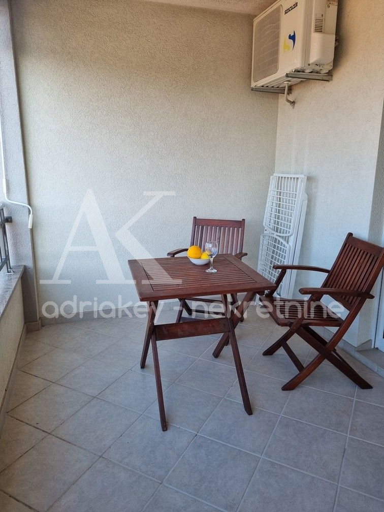 Flat For rent - SPLITSKO-DALMATINSKA MAKARSKA