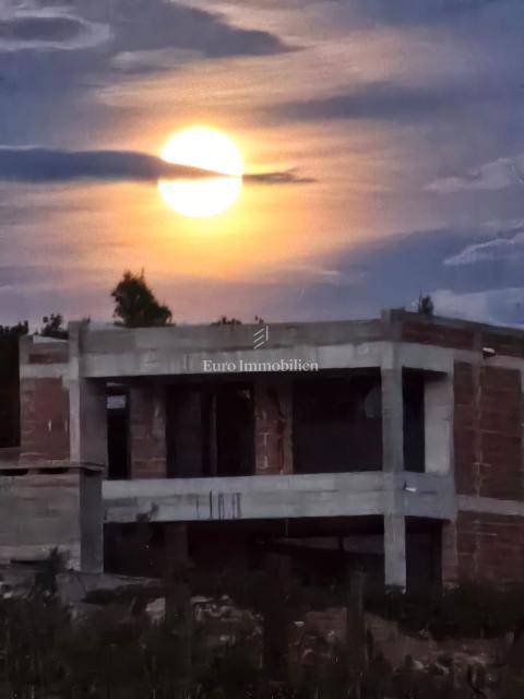 Hiša Naprodaj - ZADARSKA Ražanac