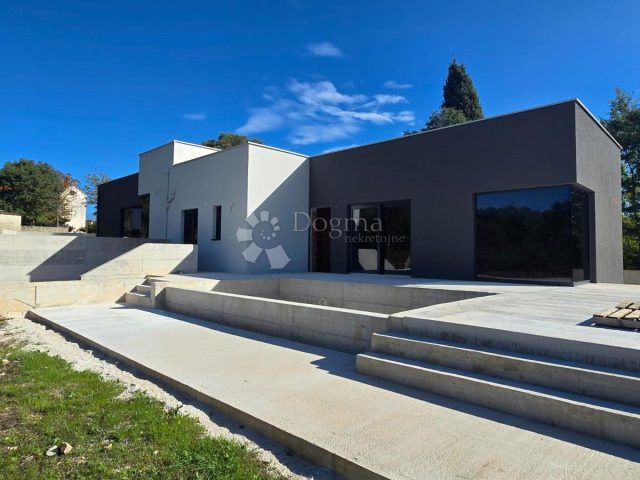 Kuća na prodaju 172 m² – Barban