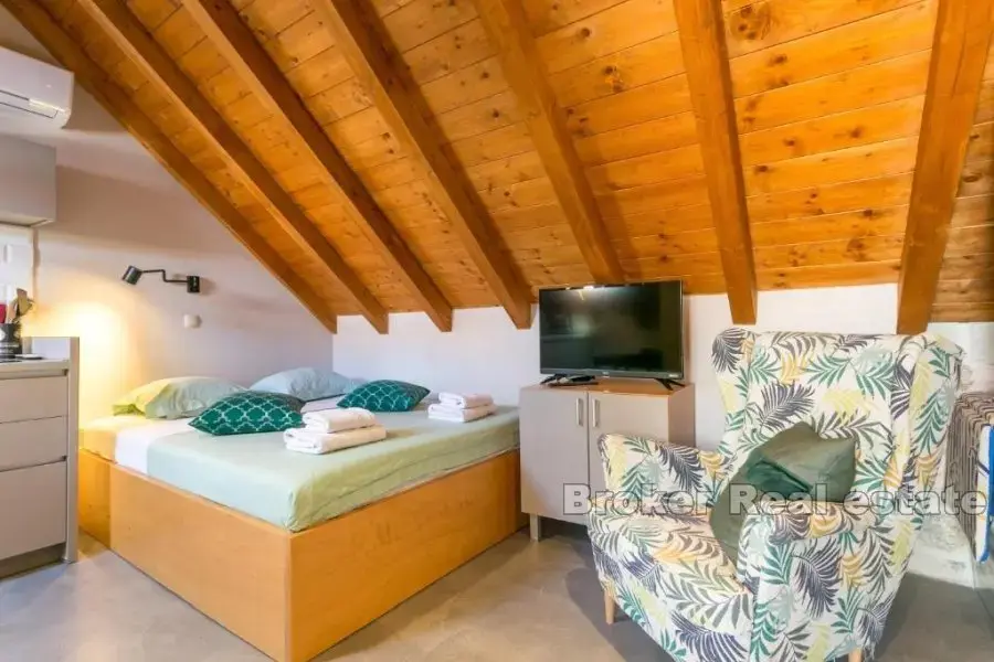 Hiša Na predaj - SPLITSKO-DALMATINSKA KAŠTELA