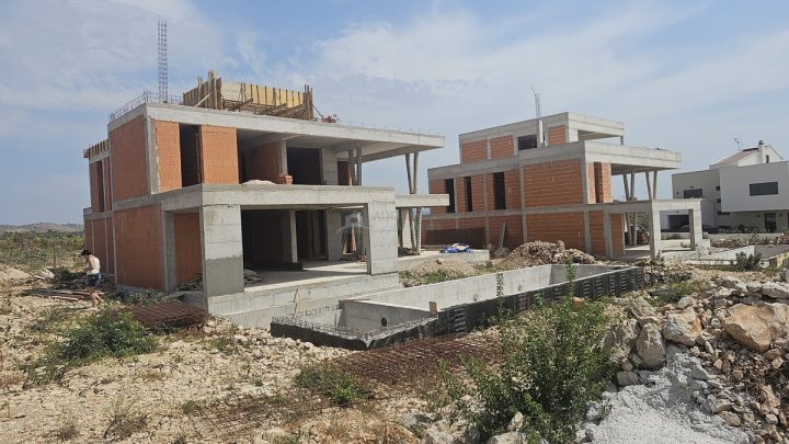 Kuća na prodaju 278 m² – Vodice