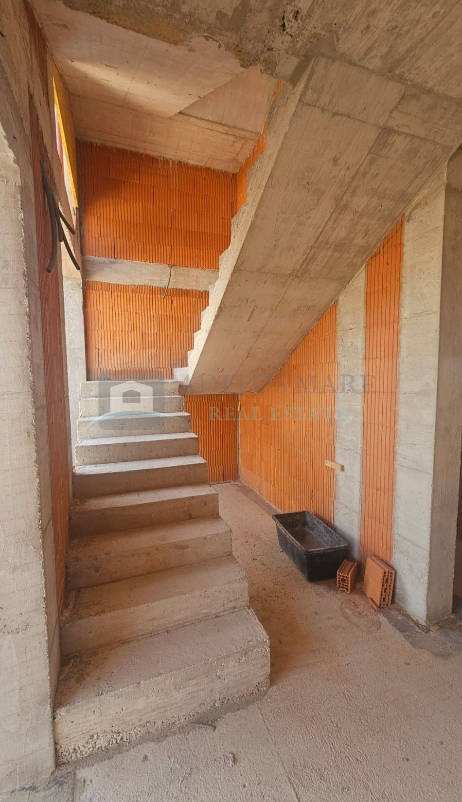 House For sale - ŠIBENSKO-KNINSKA VODICE