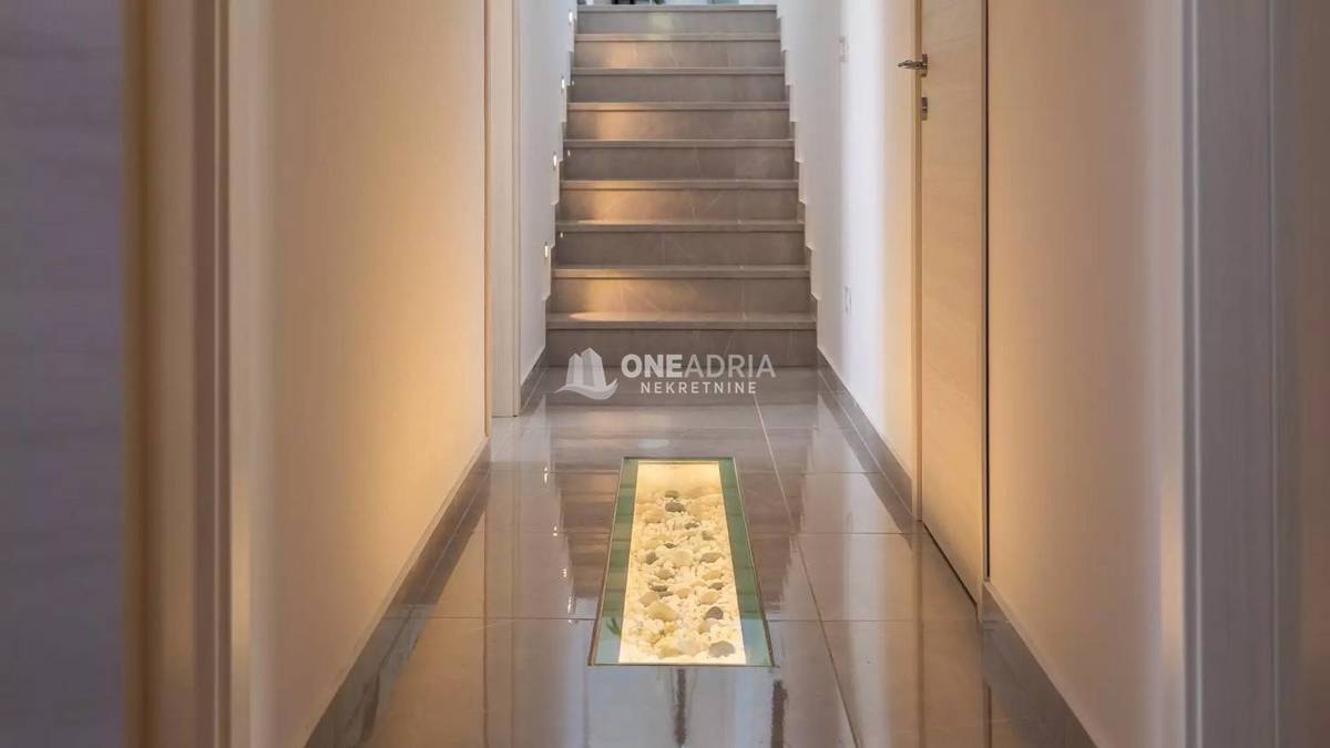 Casa In vendita - PRIMORSKO-GORANSKA KRK