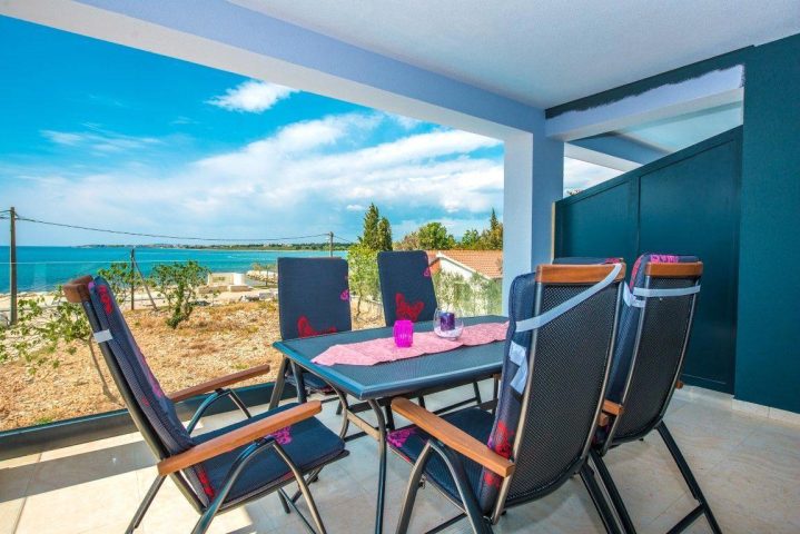 House for sale 400 m² – Zaton