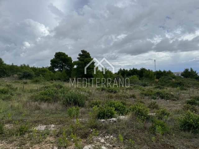 Pozemok na predaj 3233 m² – Tribunj