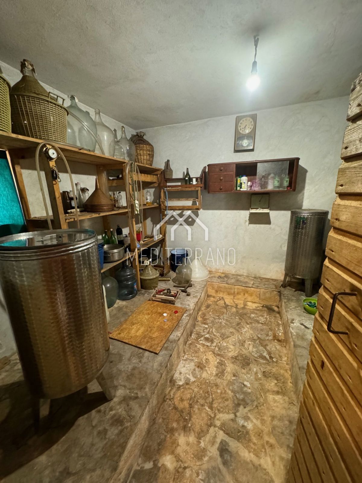 Dom Na predaj - ŠIBENSKO-KNINSKA VODICE