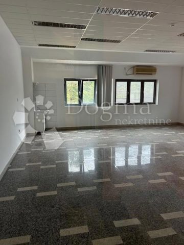 Gewerbefläche zu vermieten 50 m² – Viškovo