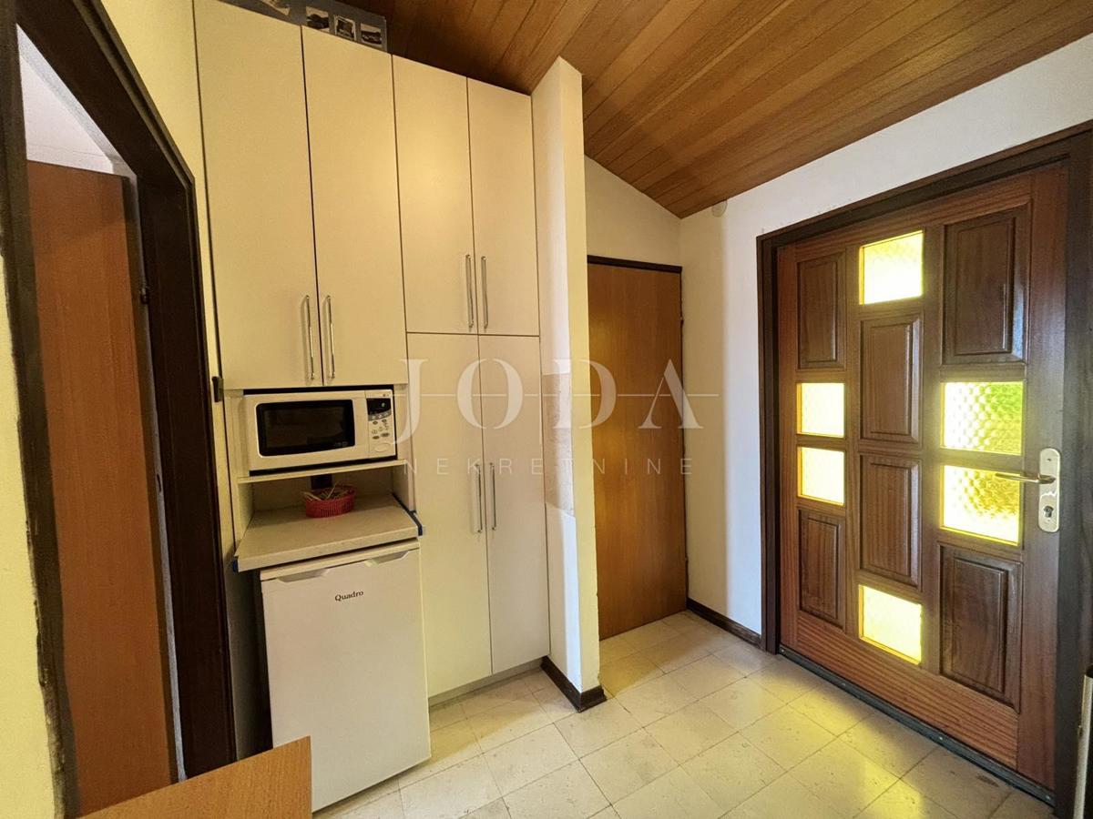 Flat For sale - PRIMORSKO-GORANSKA CRIKVENICA