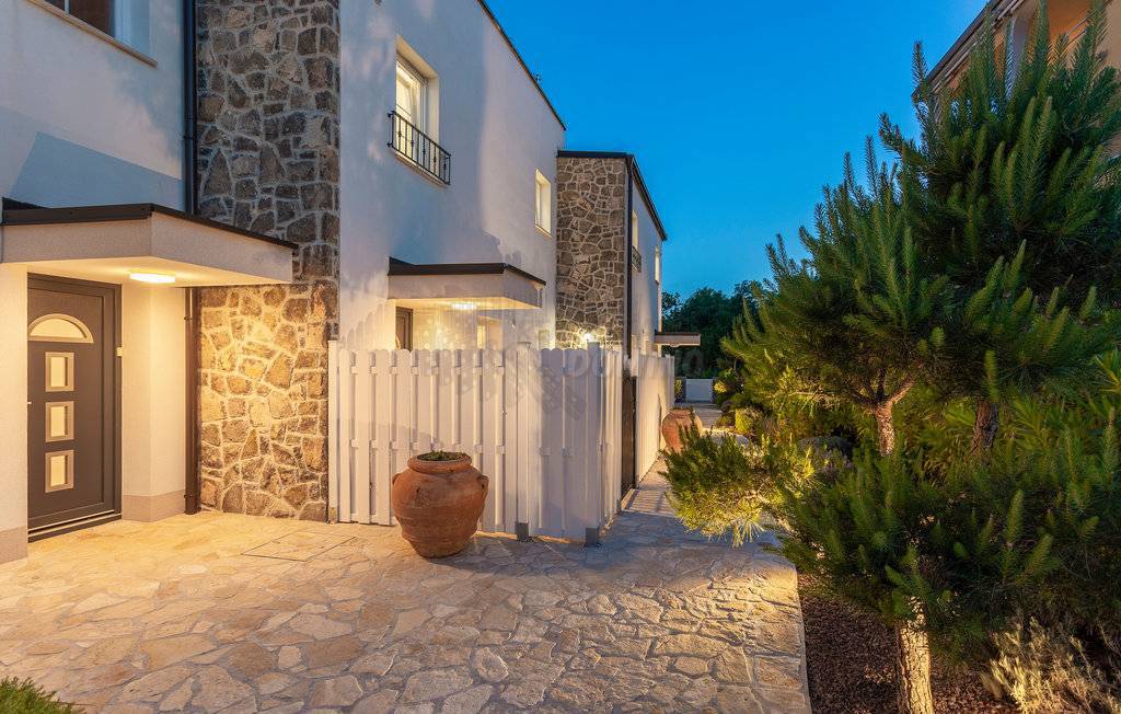 Casa In vendita - PRIMORSKO-GORANSKA KRK