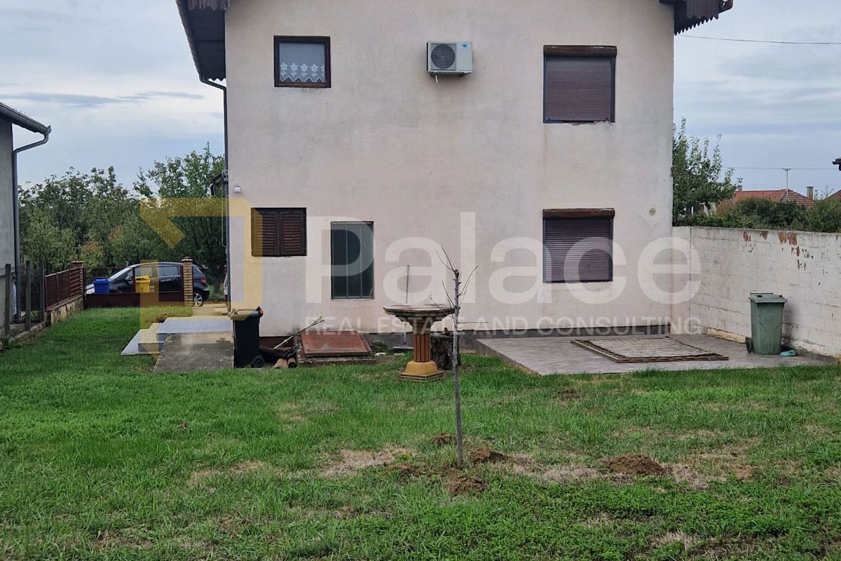 Casa In vendita - OSJEČKO-BARANJSKA BELI MANASTIR