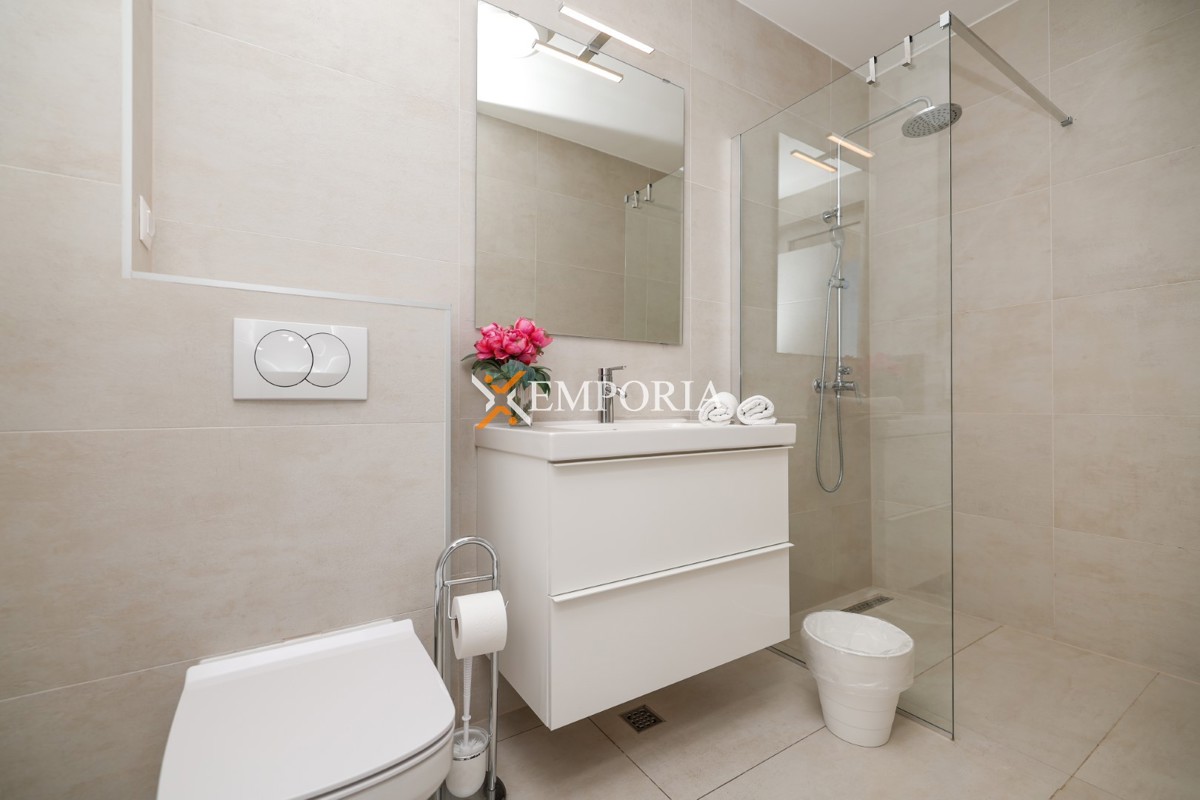Flat For sale - ZADARSKA PRIVLAKA