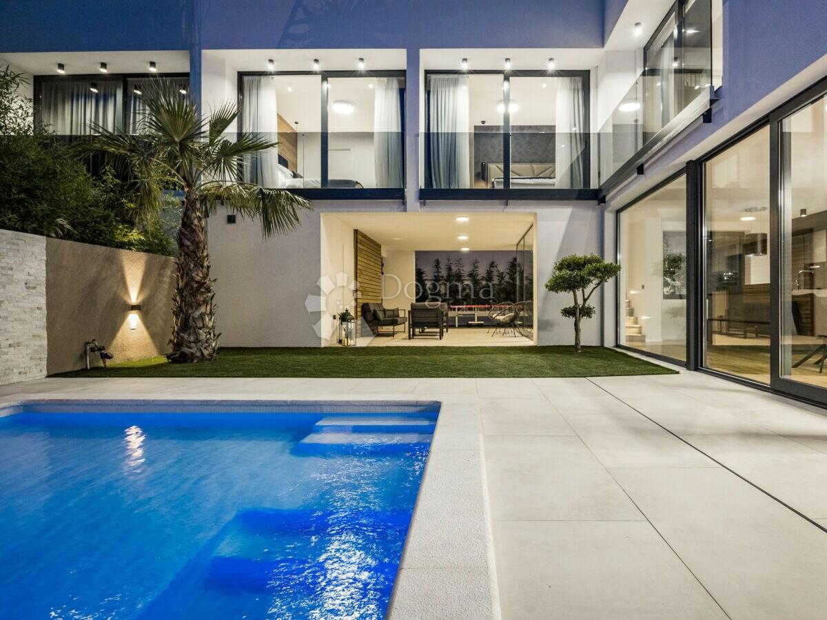 House For sale - ISTARSKA MEDULIN