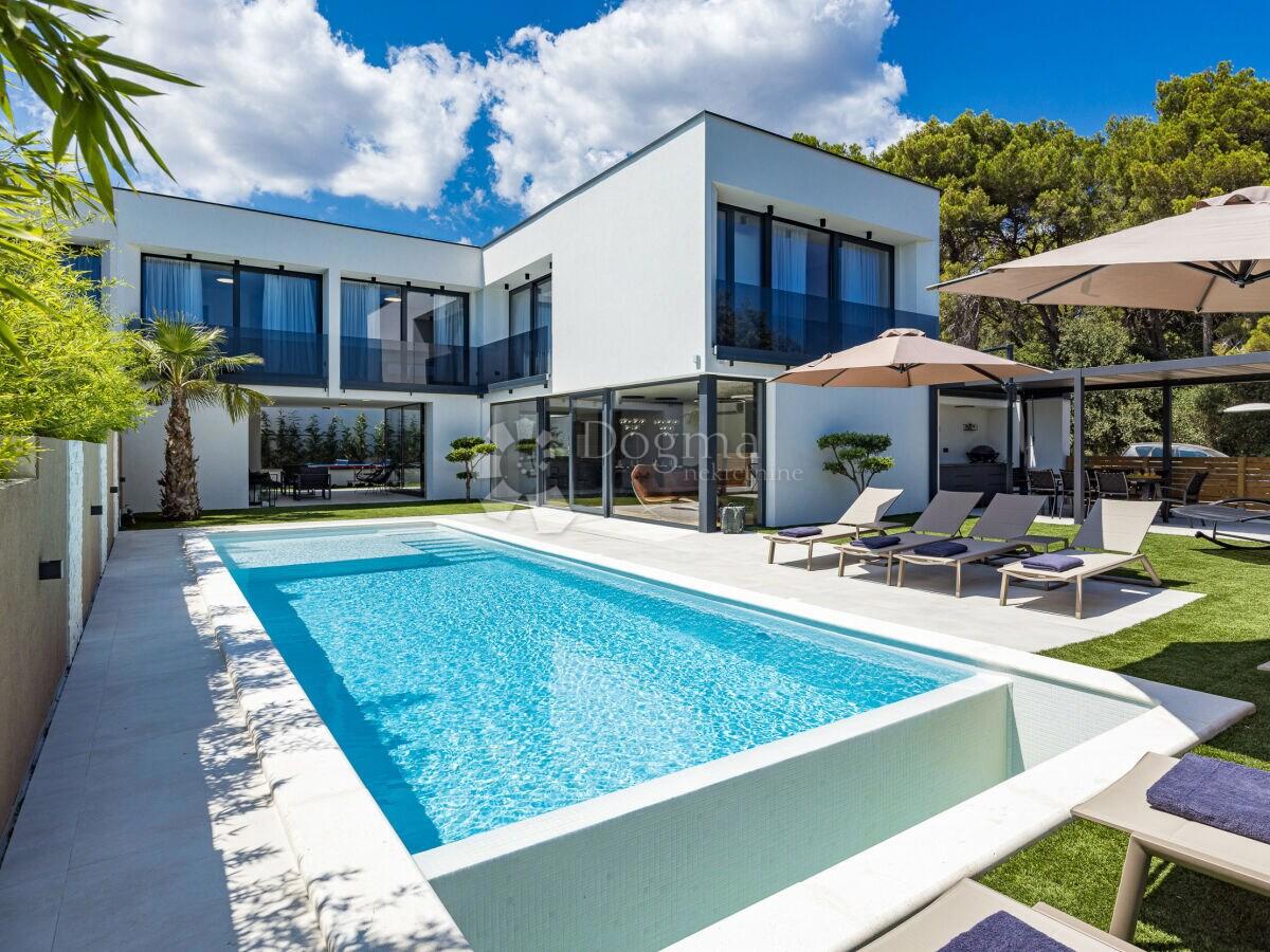 House For sale - ISTARSKA MEDULIN