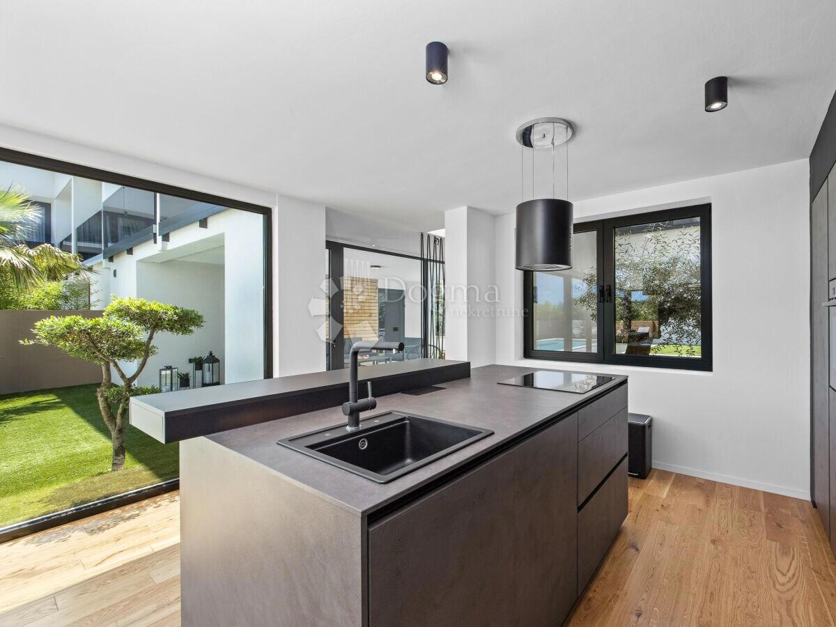 House For sale - ISTARSKA MEDULIN