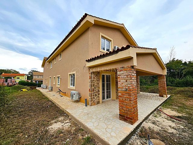 House for sale 400 m² – Vrbnik